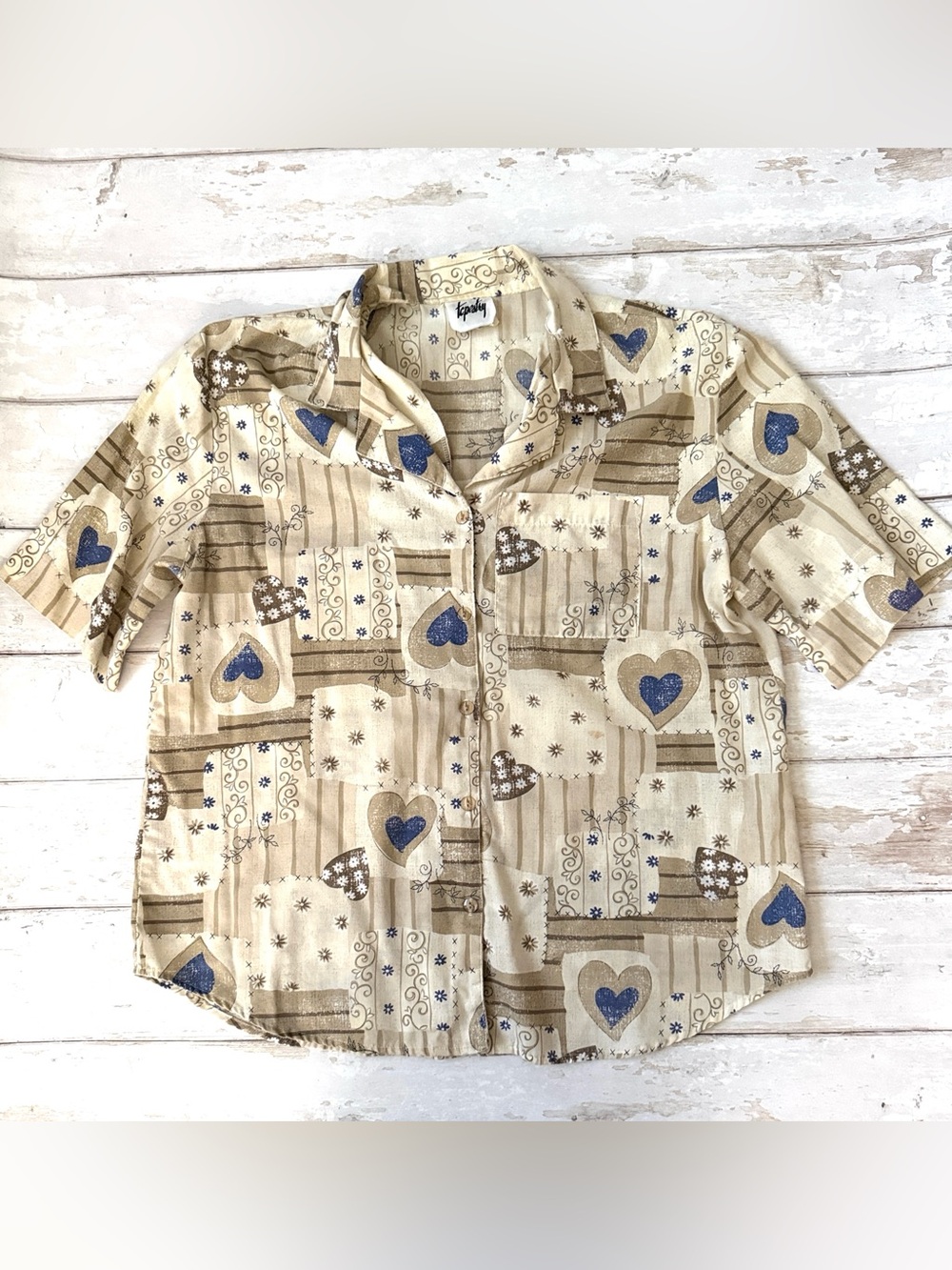 Women’s L/G Button Up Shirt Tapestry Brand Fun Hearts Flowers Print Size Large